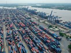 Vietnam has a trade surplus of 225 million USD after 11 months